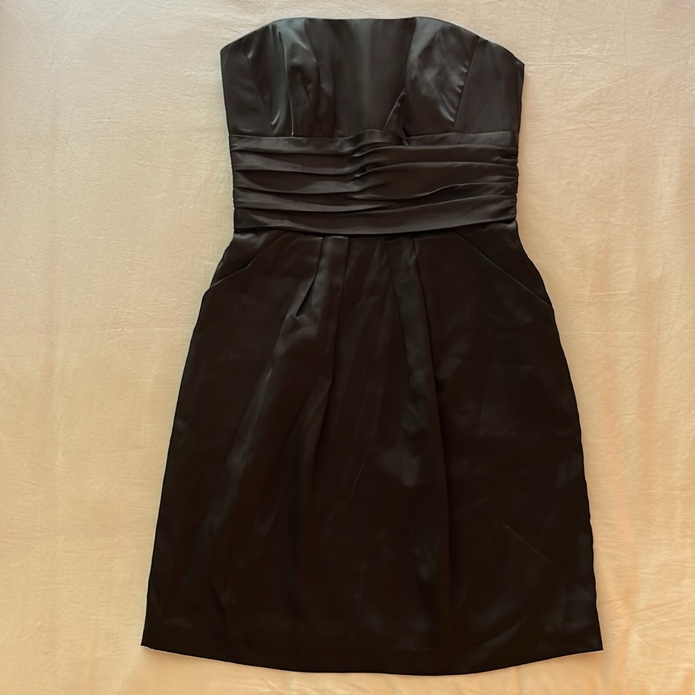 DAVID’S BRIDAL black strapless satin dress w/pockets